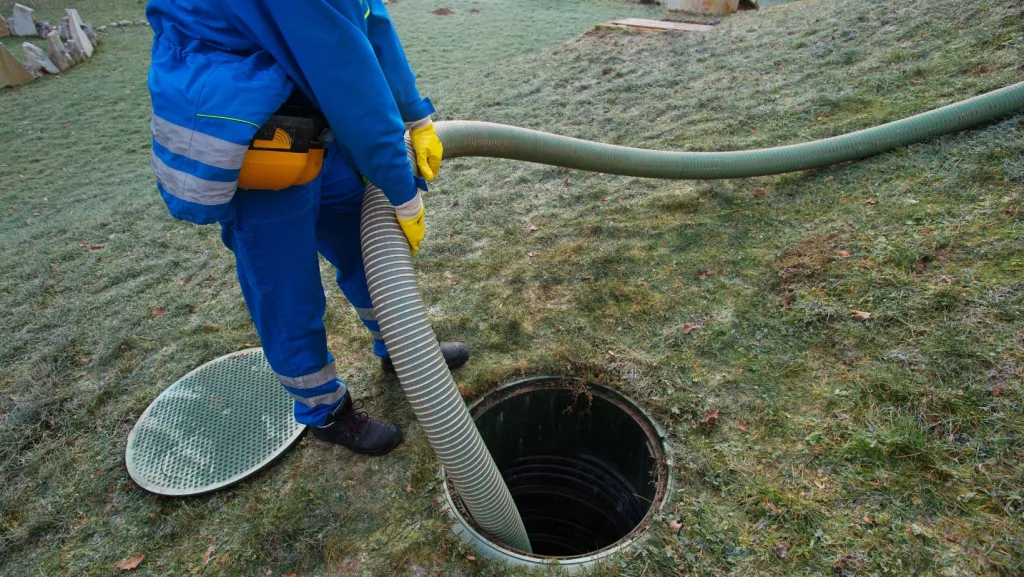 maintaining septic tank